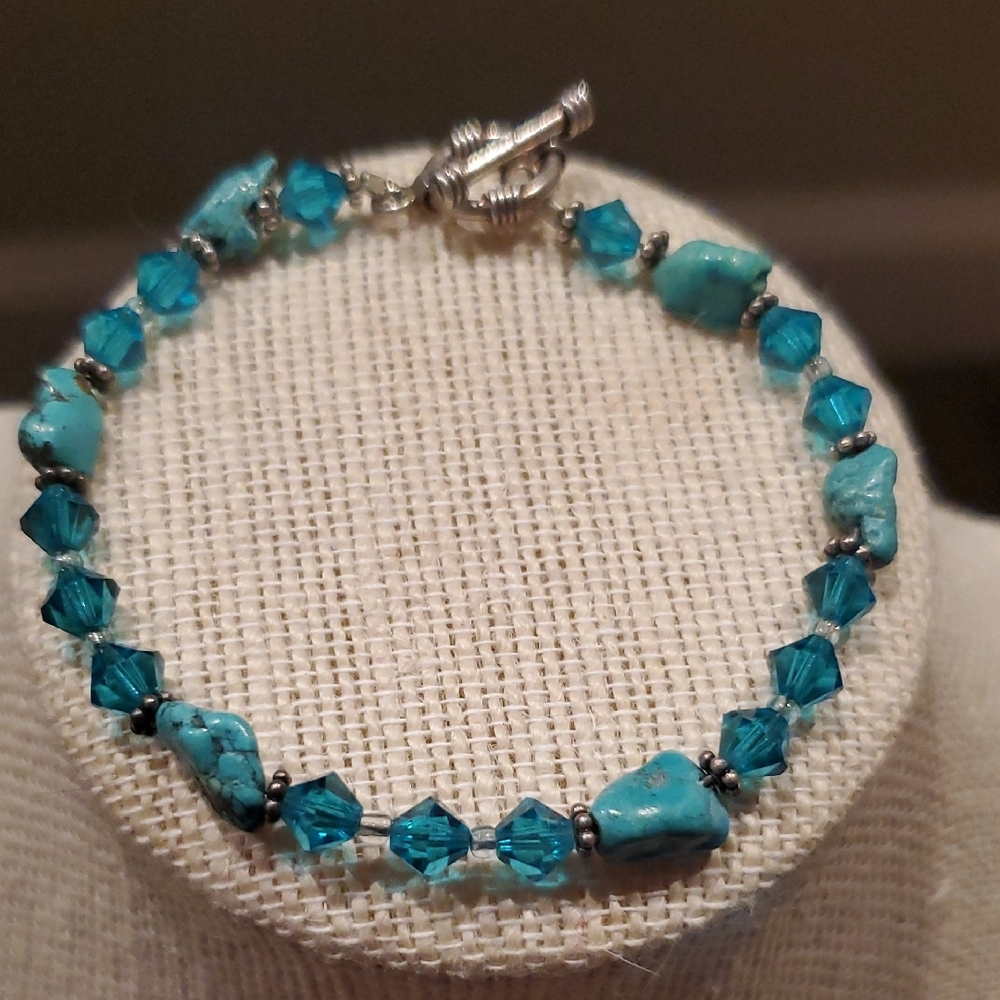 🧿NEW Turquoise and Silver Beaded Bracelet